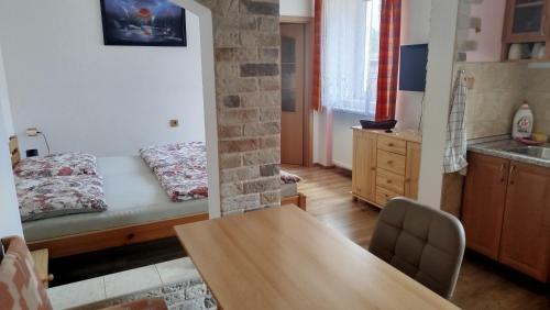 Apartmány pod Barunčinou školou (Apartmany pod Baruncinou skolou) in เชสกา สกาลิซ