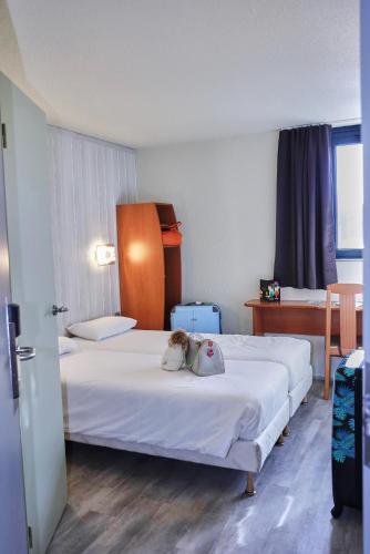 Brit Hotel Chambery - image 4
