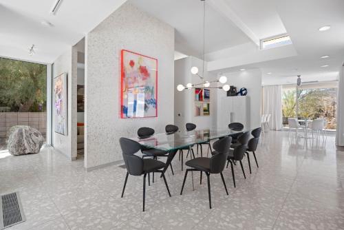 Glass Haus in Palm Springs, USA