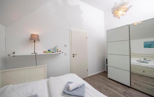 Two-Bedroom Apartment image 5