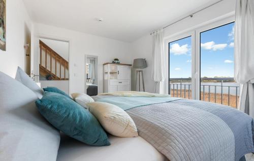 Two-Bedroom Holiday Home image 10