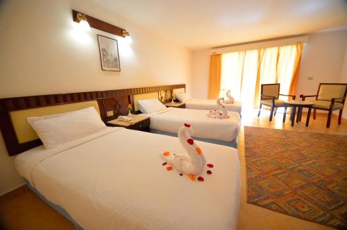 纳马猎鹰星级酒店