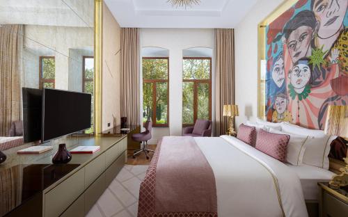 room detail thumbnail 1