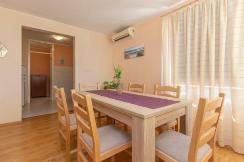Deluxe Apartment image 10