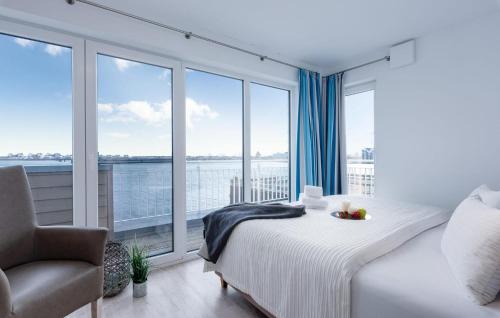 Two-Bedroom Holiday Home image 8