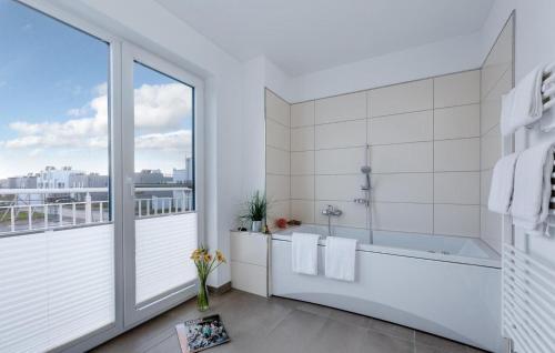 Two-Bedroom Holiday Home image 4