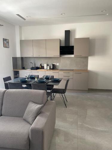 St Helen Apartments 4