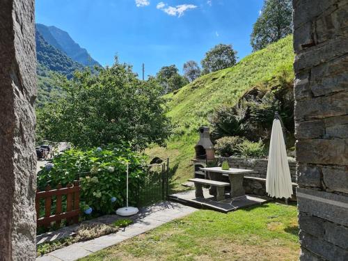 Jardín, Casa La Rustica in Brione