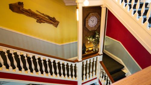 Balmer Lawn - image 13