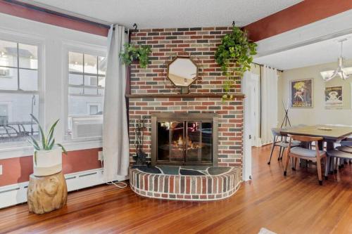 AC 6BR 2BA Quiet Retreat Central Location in Atlantic City, USA
