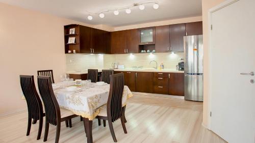 Elevated Living by Flat Manаger, Sofia (Foto 6)