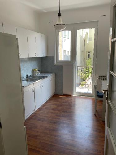Apartment with Balcony image 6