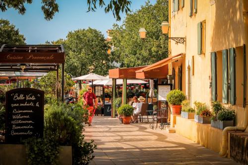 附近景點, HAPPY TROPEZ, au Coeur du Village de GASSIN in 賈森