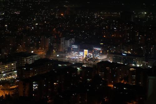 36th floor Sky city app Free parking, Skopje (foto 8)