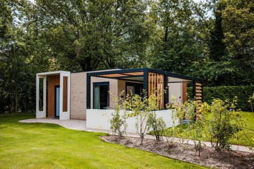  Recreatiewoning ´Dwergarend´ op Gemoedelijk Vakantiepark in Voorthuizen