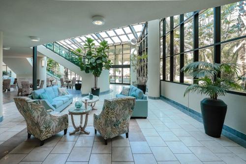 Phoenix on the Bay 1103 condo in Caswell