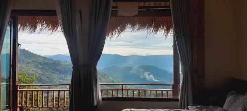 KHIRI HOUSE &Cafe Farm ดอยช้างเชียงรายที่พักอาข่าเรียวกังสไตล์กลางหมู่บ้านดอยช้าง near DoichangView