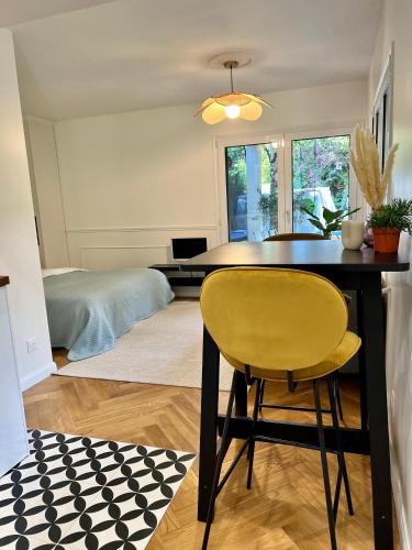Cosy studio - A 2 pas de Paris et de Versailles in Лувесь'єнн