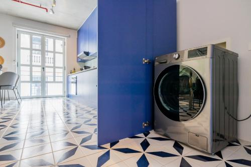 Two-Bedroom Deluxe Apartment with Balcony image 9