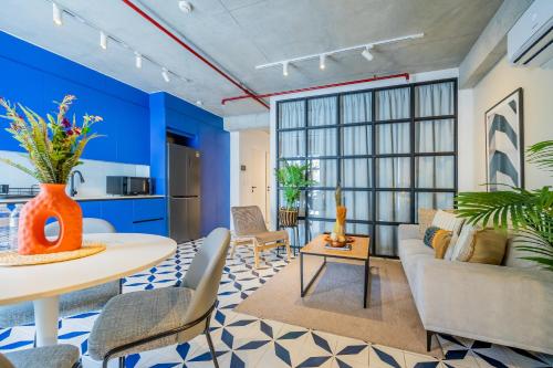Two-Bedroom Deluxe Apartment with Balcony image 8