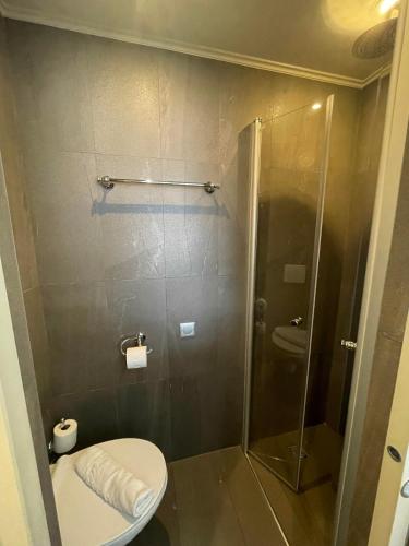 Double Room with Balcony image 8