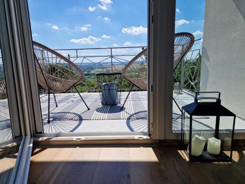 Várta-Lak Panoráma Présház Vendégház (Varta-Lak Panorama Preshaz Vendeghaz) in ยาสด์