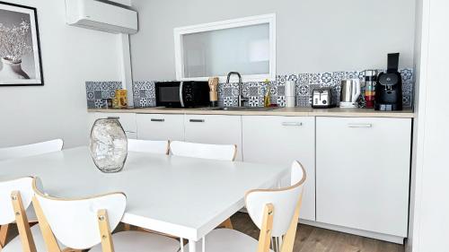 Suite Dalmate - Appartement 6 personnes - Check in h24 & Wifi, Lyon (photo 8)