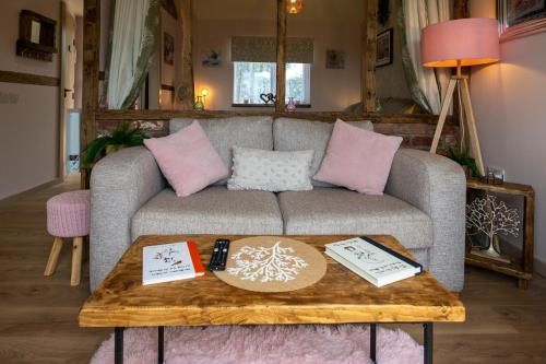 헤리포드 Field View Cottage hottub, dog friendly great view 4성급 싱글룸 스위트룸