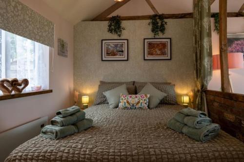 헤리포드 Field View Cottage hottub, dog friendly great view 4성급 싱글룸 스위트룸