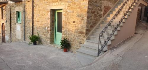 La casa dell'Ingegnere, Naples