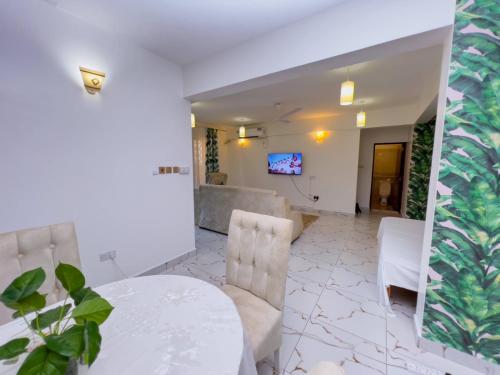 Beach-Home Stay 1st Avenue Nyali Beach in モンバサ