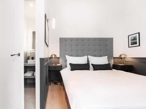 LivinParis - Luxury AC 3 Bedrooms Le Louvre II - image 11