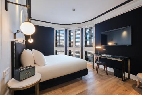 room detail thumbnail 0
