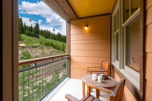 Zephyr Mountain Lodge 1601 - 2 Bedroom Ski In Ski Out Condo in Winter Park, USA