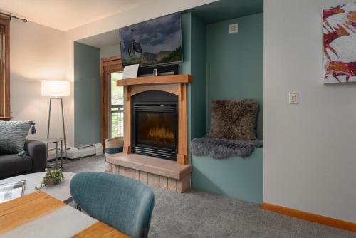 Zephyr Mountain Lodge 1601 - 2 Bedroom Ski In Ski Out Condo in Winter Park, USA