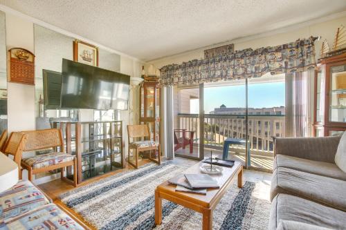 Galveston Retreat with Balcony and Gulf Views! in Galveston, USA