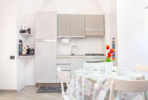 Home4Apartment Salerno center, private patio - Salerno