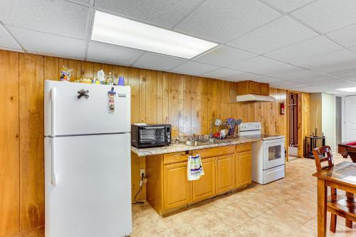 Harrisburg Apartment about 4 Mi to Midtown! in Harrisburg, USA