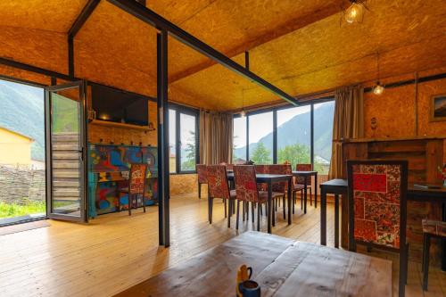 Iekārtas, Kazbegi Cottages in Kazbegi