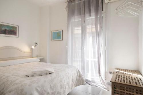 Double or Twin Room with Private Bathroom image 4