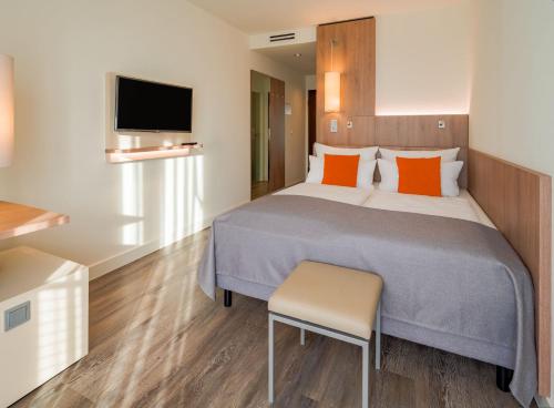 Queensize Double Room - 160 x 200 cm image 4