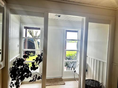 Beautiful Seafront Home, 5 Min to ONS Beautiful Seafront Home, 5 Min to ONS