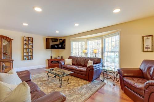Atlanta Abode with Yard in a Tranquil Setting! in Norcross, USA