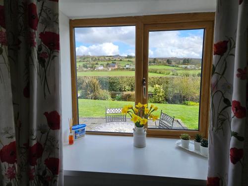 Vista exterior, Nant-Isa in Stone