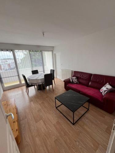 Blanche apparemment in Sud Loire