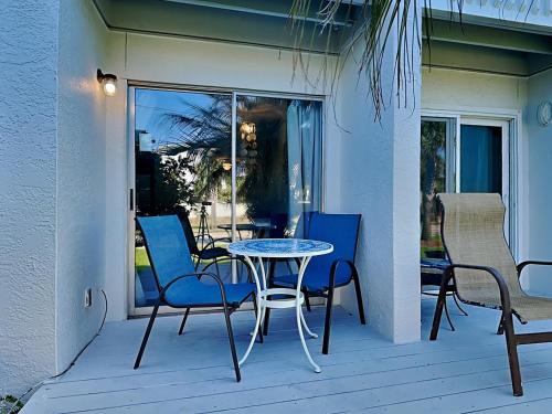 Island Home 102