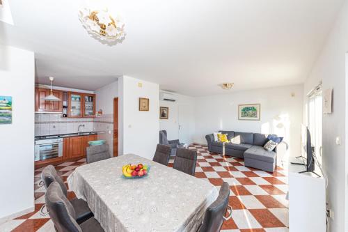 Apartments Dane – Trogir, MD