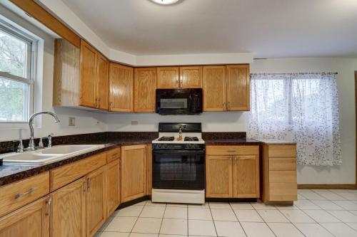 Getaway By David Rigney Real Estate Solutions in Des Plaines, USA