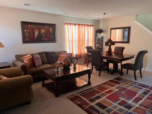 Cozy Home In Cypress in Hot Wells, USA