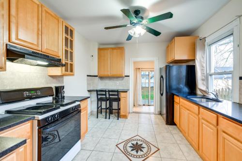 Charming Long Island Home with Fenced Yard! in Freeport, USA